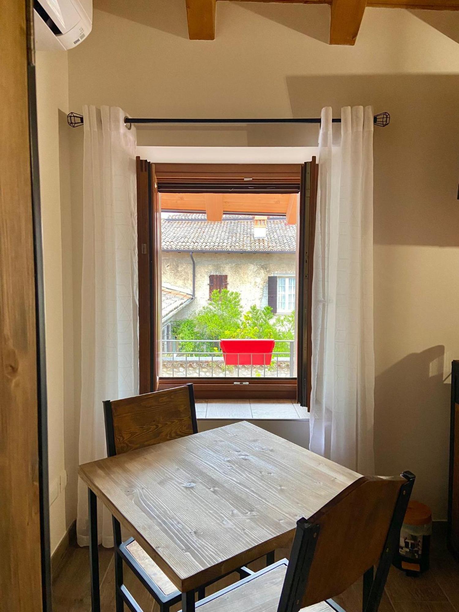 La Volpe Rossa Rooms And Apartments ซานเฟลีเช เดล เบนาโก ภายนอก รูปภาพ